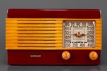 Garod 1B55L &rsquo;Drop-Handle&rsquo; Radio in Maroon + Yellow Catalin